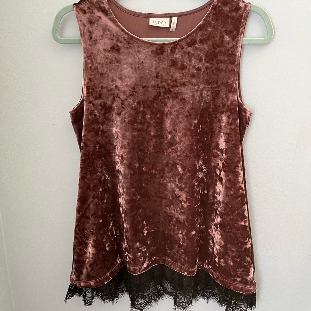 LOGO by Lori Goldstein Pink Sleeveless Tank Top with Lace Hem